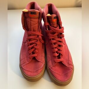 Nike Blazer Mid 77 Sneakers